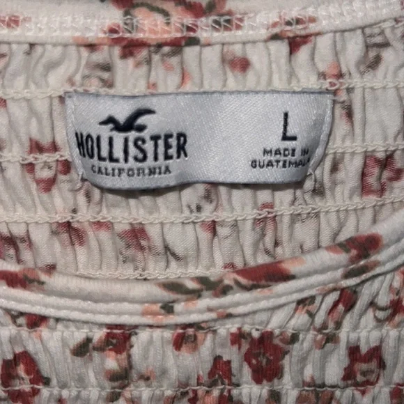 Hollister Floral Tee - Picture 3 of 4